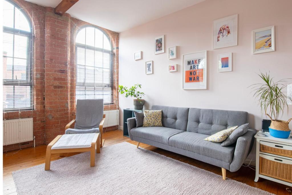 5 Mins Walk From Centre, Spacious City Apt, Open-Plan Nottingham Luaran gambar